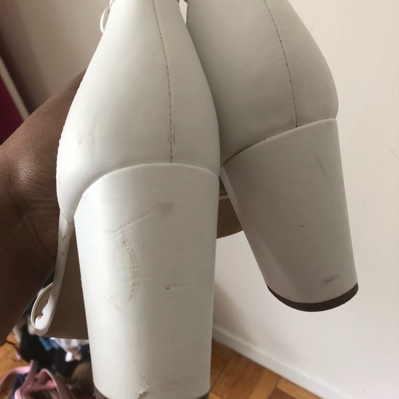 White ankle strap heels - Picture 4 of 5